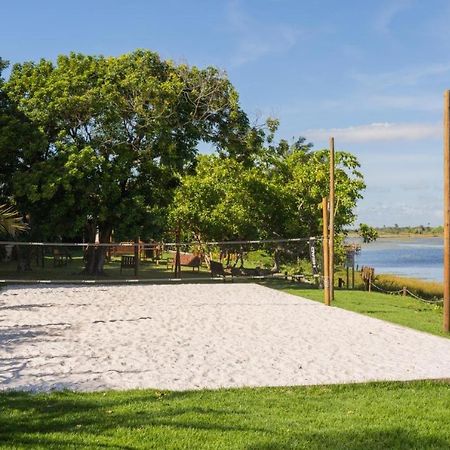 Apto Guarajuba Praia Condominio Porto Smeralda-100 Metros Da Praia Dış mekan fotoğraf