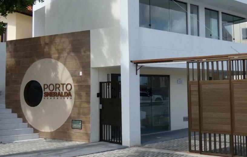 Apto Guarajuba Praia Condominio Porto Smeralda-100 Metros Da Praia Dış mekan fotoğraf