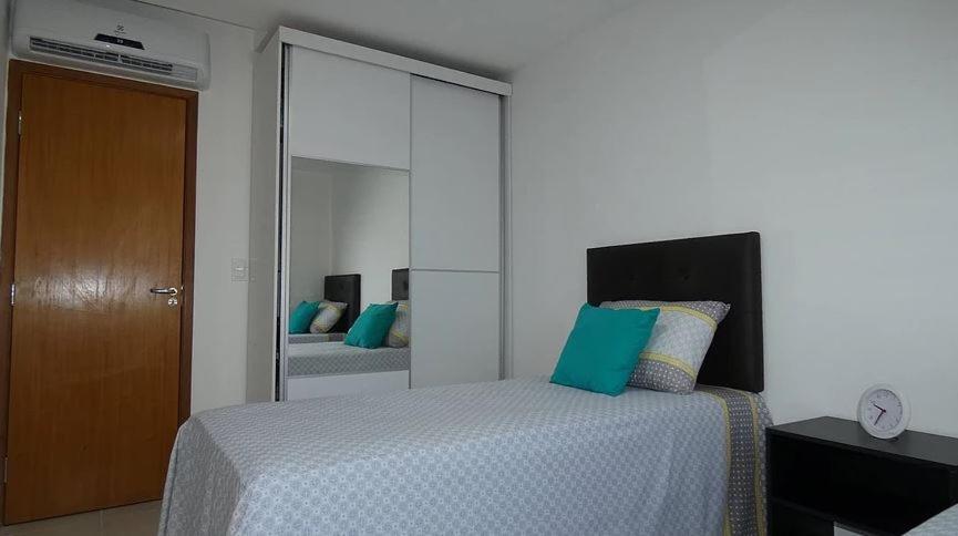 Apto Guarajuba Praia Condominio Porto Smeralda-100 Metros Da Praia Dış mekan fotoğraf