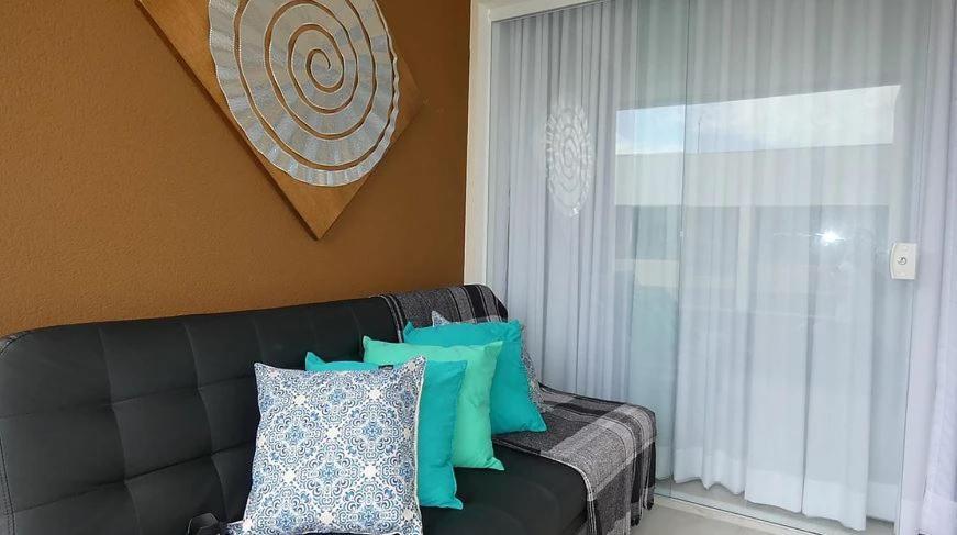 Apto Guarajuba Praia Condominio Porto Smeralda-100 Metros Da Praia Dış mekan fotoğraf