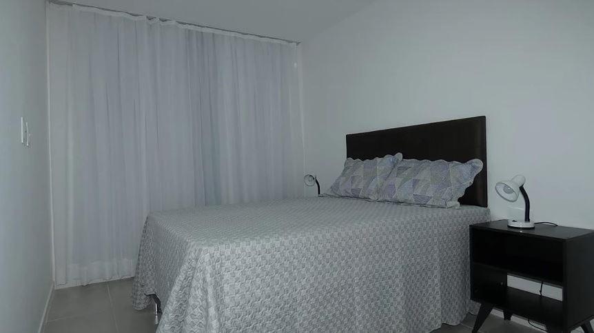 Apto Guarajuba Praia Condominio Porto Smeralda-100 Metros Da Praia Dış mekan fotoğraf