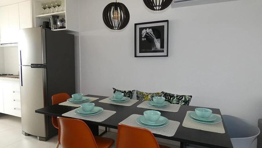 Apto Guarajuba Praia Condominio Porto Smeralda-100 Metros Da Praia Dış mekan fotoğraf